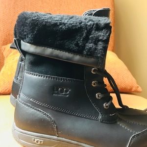Uggs snow/ rain boots